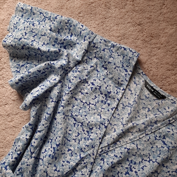 Floral Dress - Picture 3 of 6